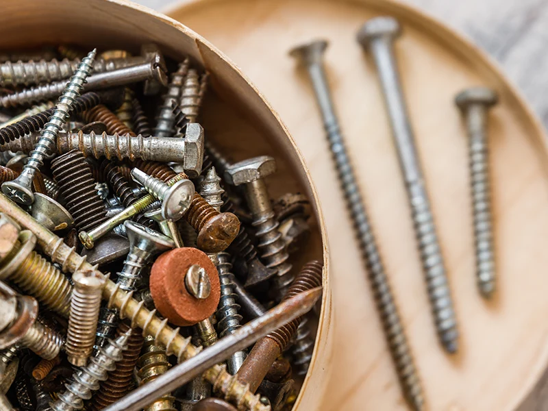 الشركة المصنعة للترباس - المفهوم الأساسي للمسامير ذات الرأس المزدوج (السلك الكامل).